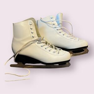Women’s Figure Skates by American 
size 10
White